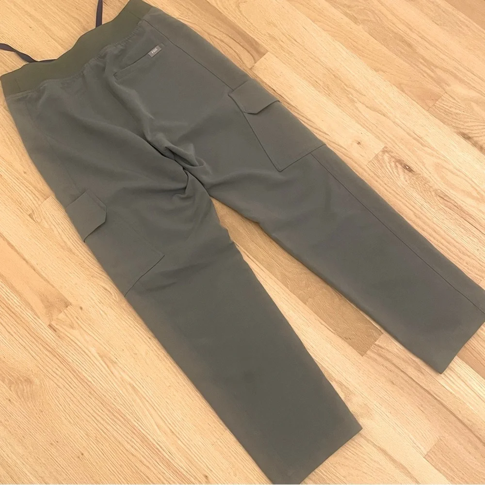 FIGS  Utility Scrub Pants Size XS/S